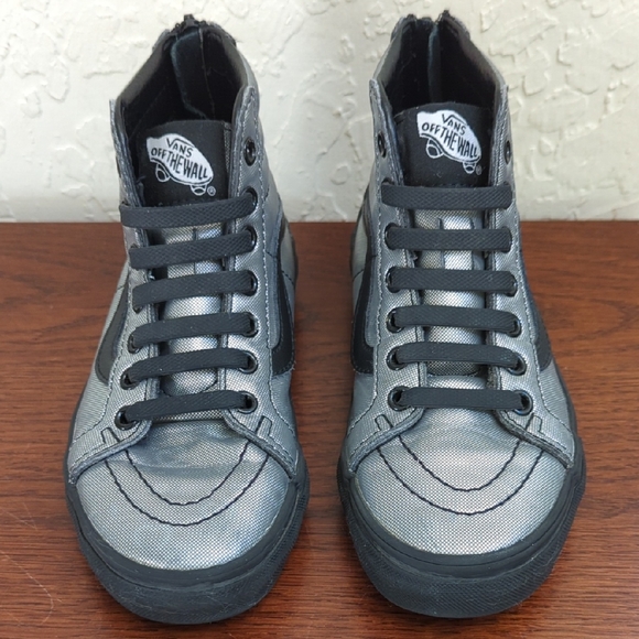 Vans Little Girls Sk8-Hi Zip Silver Metallic Holographic Hearts Sneakers Size 13 - Picture 1 of 11